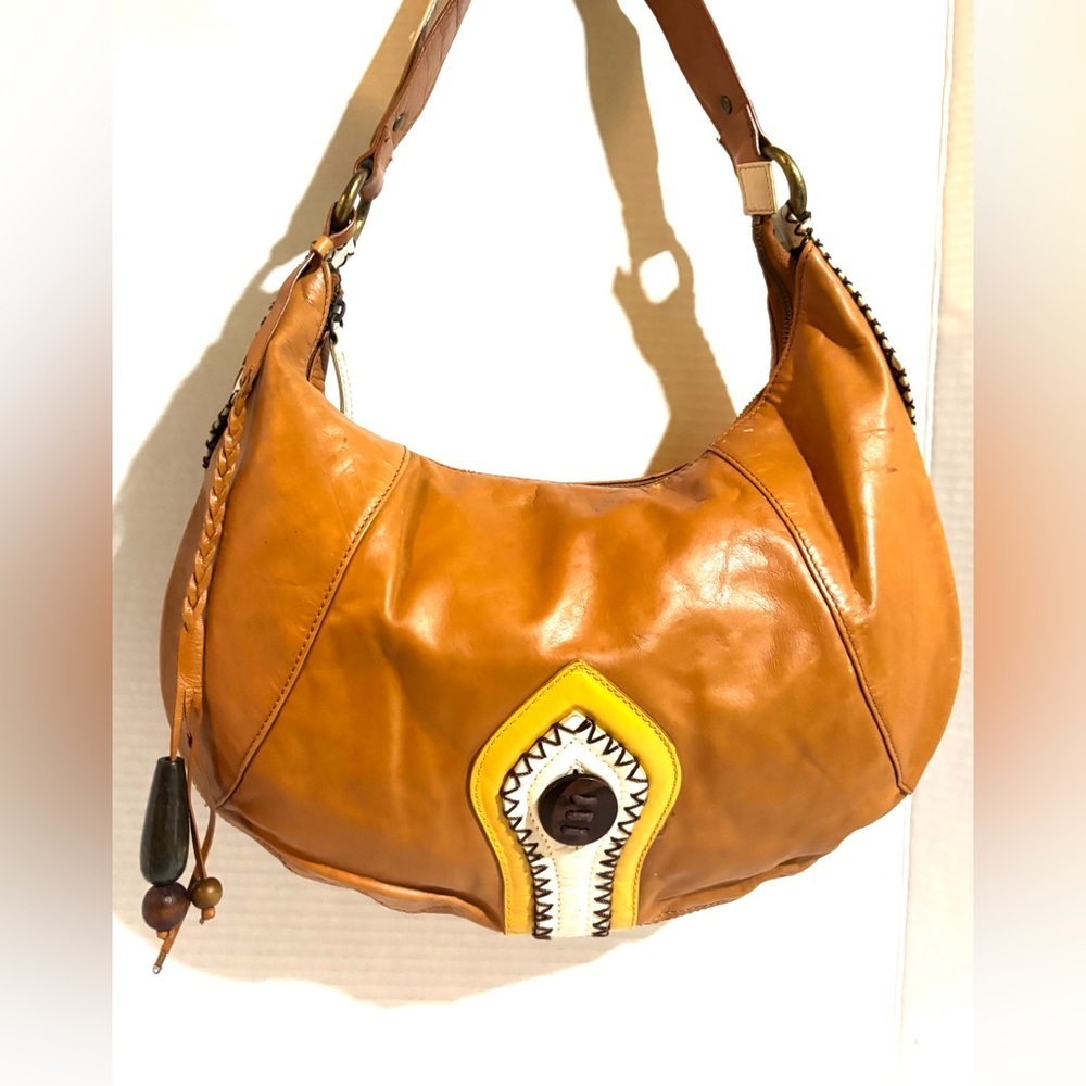 Elegant Caramel Brown Hobo Bag with Yellow Accent